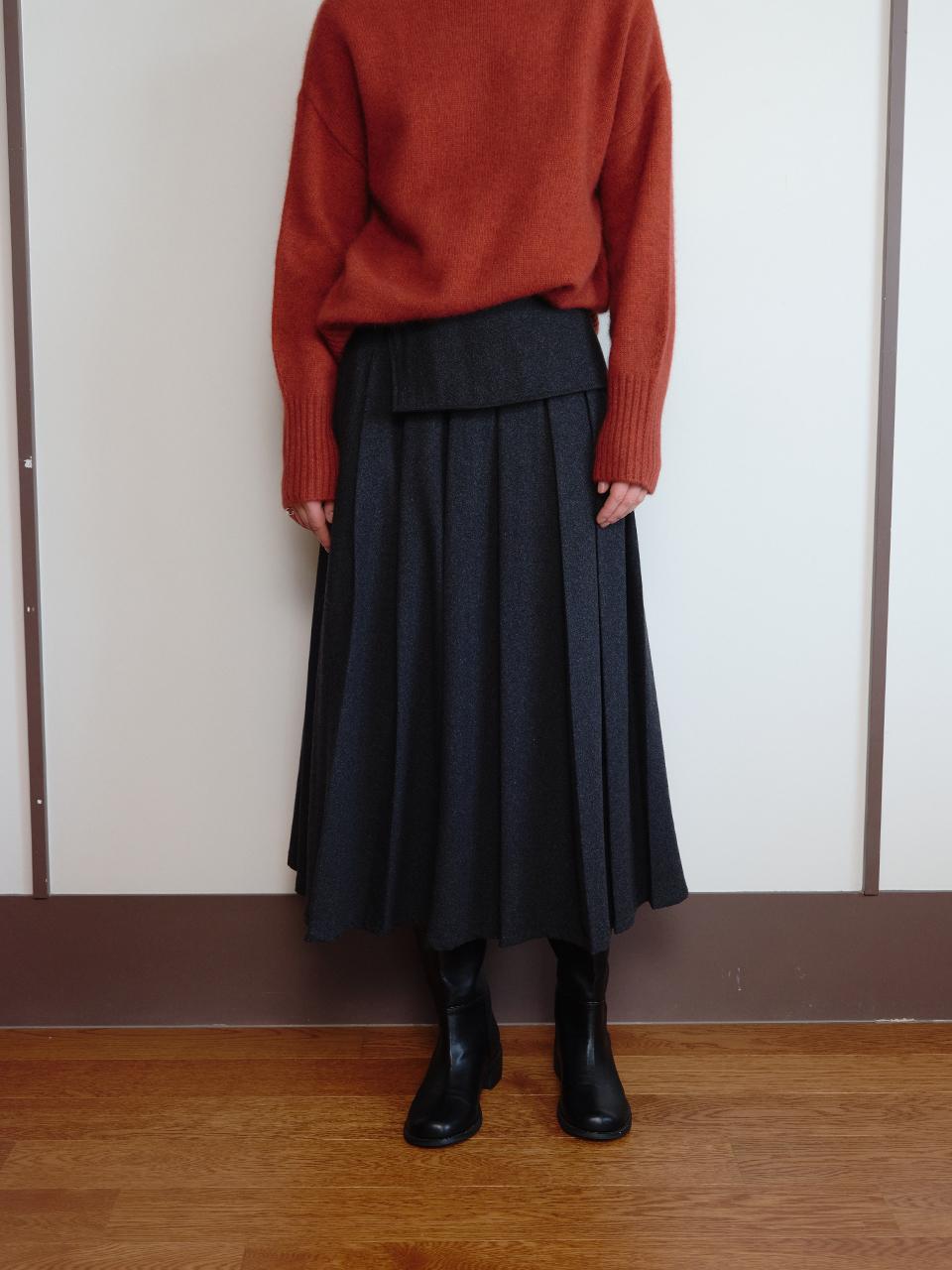 The Raust Winter Drape Pleated Wool Blend Skirt [CHARCOAL]
