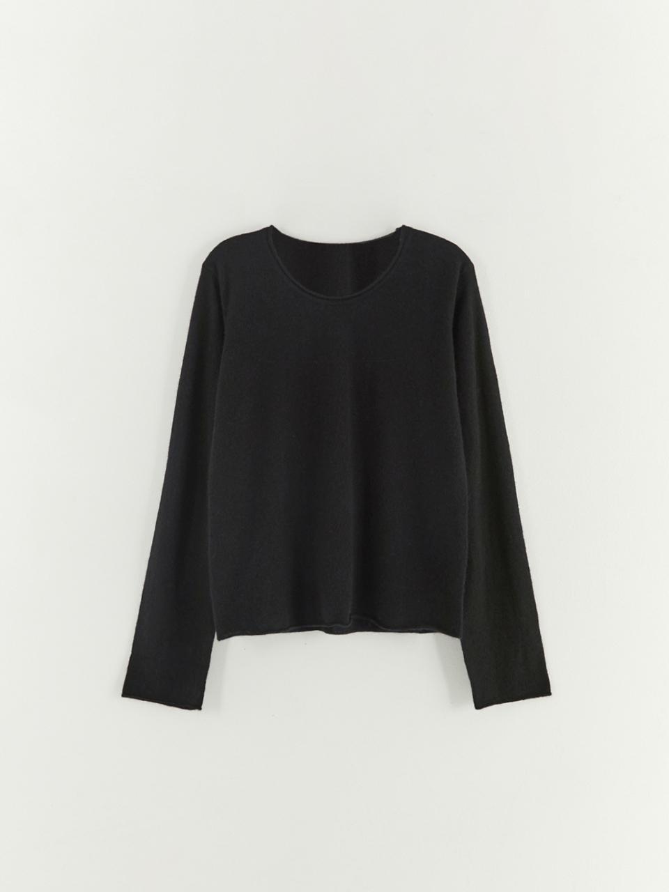 The Raust Wool round pullover BLACK