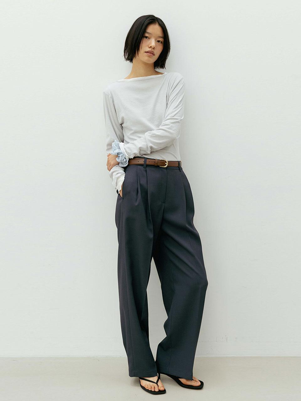 THE RYE Classic Two-Tuck Trousers (Navy)