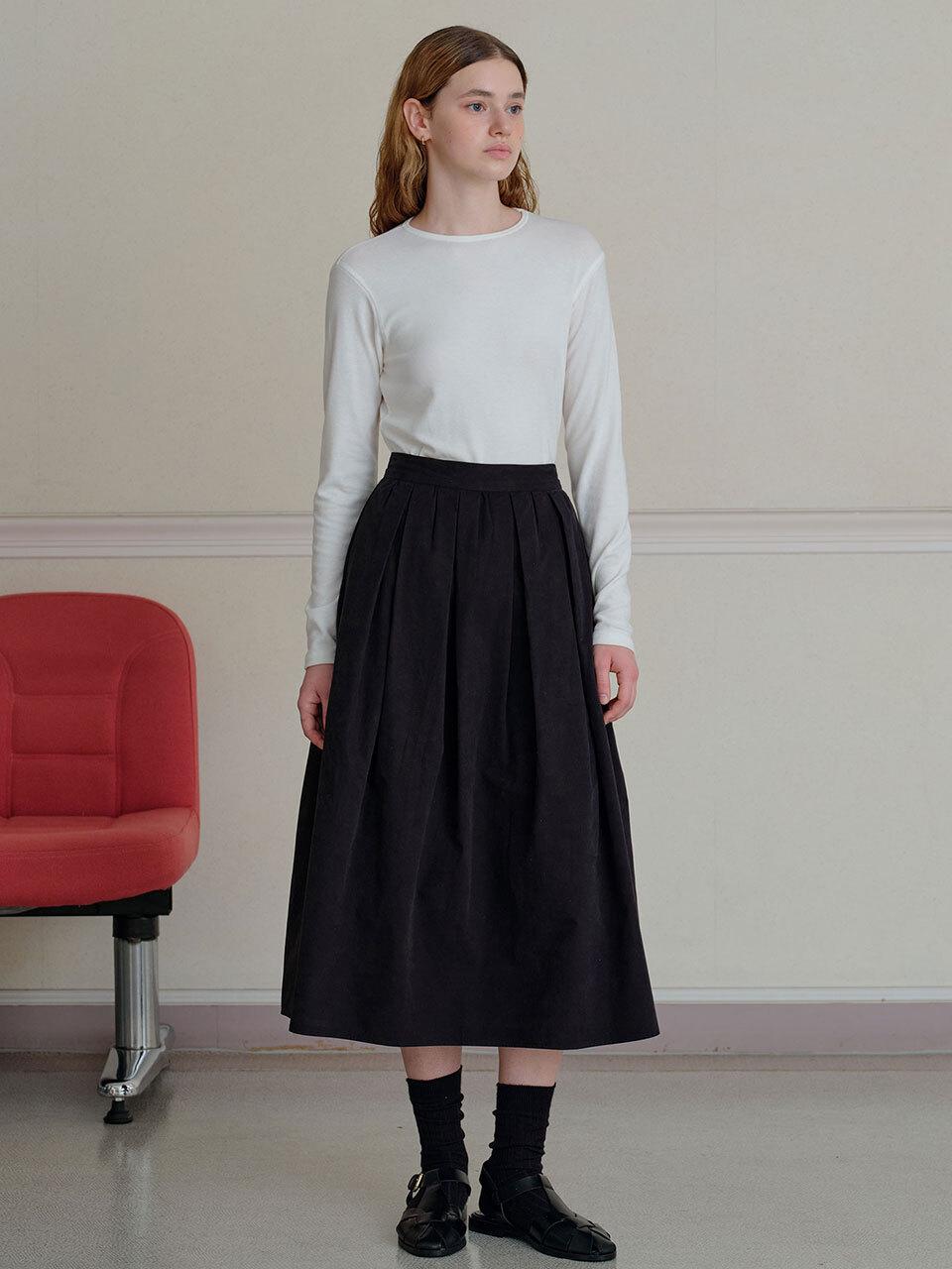 THE RYE Cotton Pleat Skirt (Black)
