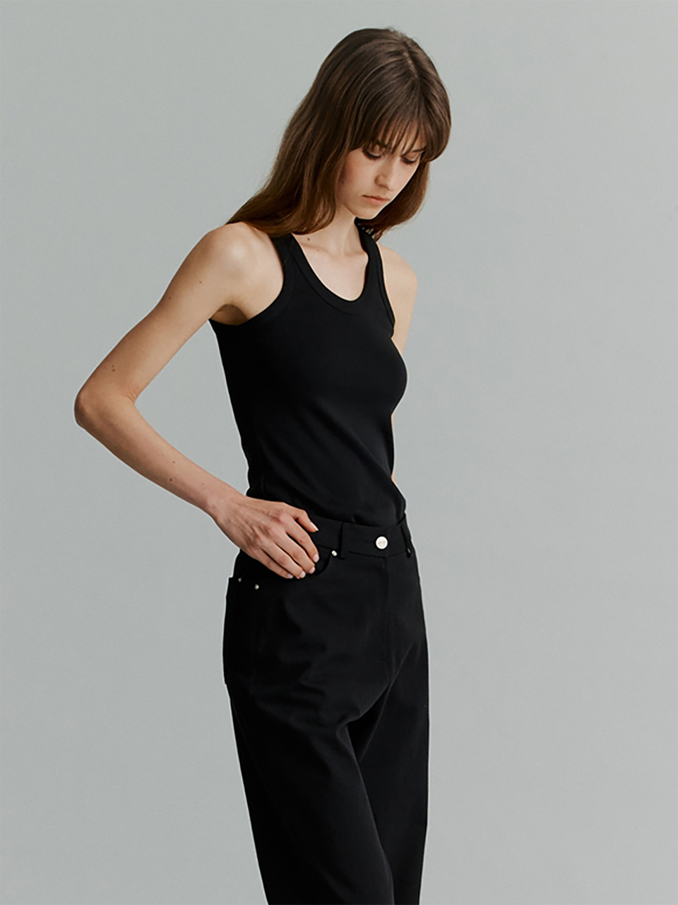 THE RYE Ribbed U-neck Sleeveless Top _Black