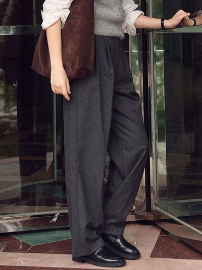 THE RYE Wool Blended Two Tuck Slacks (Charcoal)