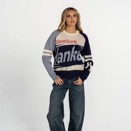 THE WILD COLLECTIVE Women's The Wild Collective Navy/Cream New York Yankees Boxy Jacquard Sweater 