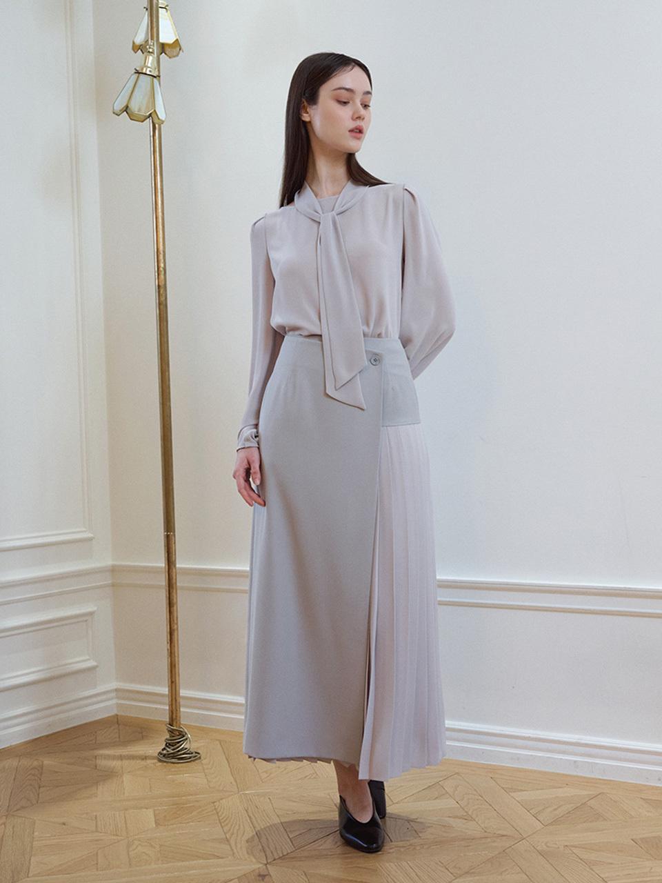 THEATRE Musee pleats skirt [Fog blue]