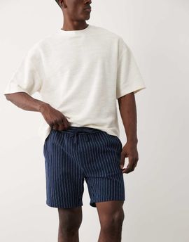 Threadbare Threadbare shorts in navy blue pinstripe