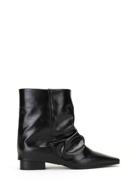 THREE TO EIGHTY Pointed Wrinkle Leather Boots_Black