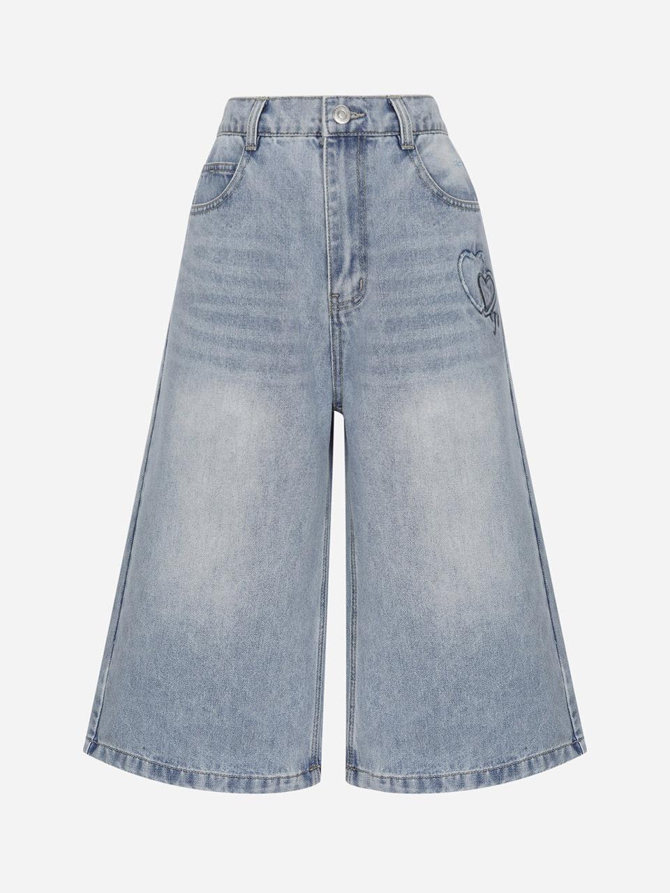 Thursday Island Heart Motif Patch Knee-Length Denim Pants (T254MJE249W)