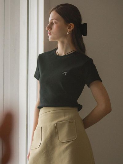 TILLIDIE Ribbon Embroidery Half Sleeve T-shirt - Black