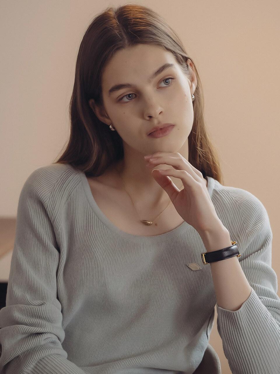 TILLIDIE U-neck ribbed raglan knit top_Sky blue