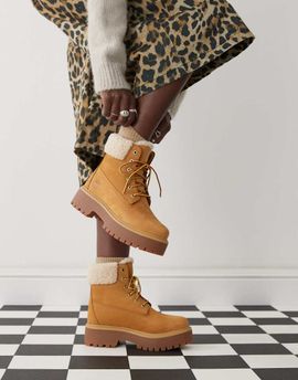 Timberland Timberland Stone Street 6 inch elevated lined boots in wheat nubuck-Neutral
