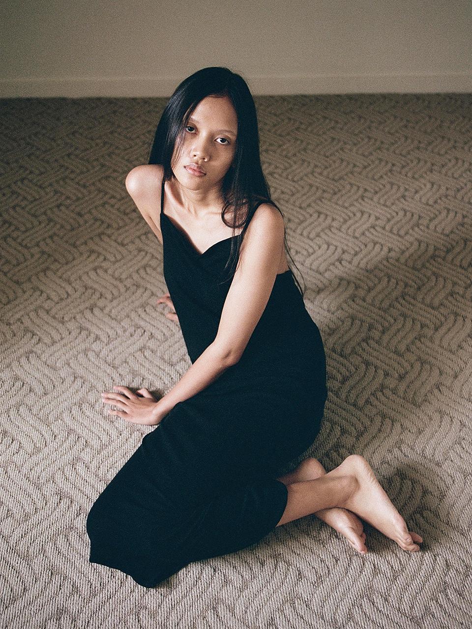 Tocoll String Sheer Long Dress [Black]