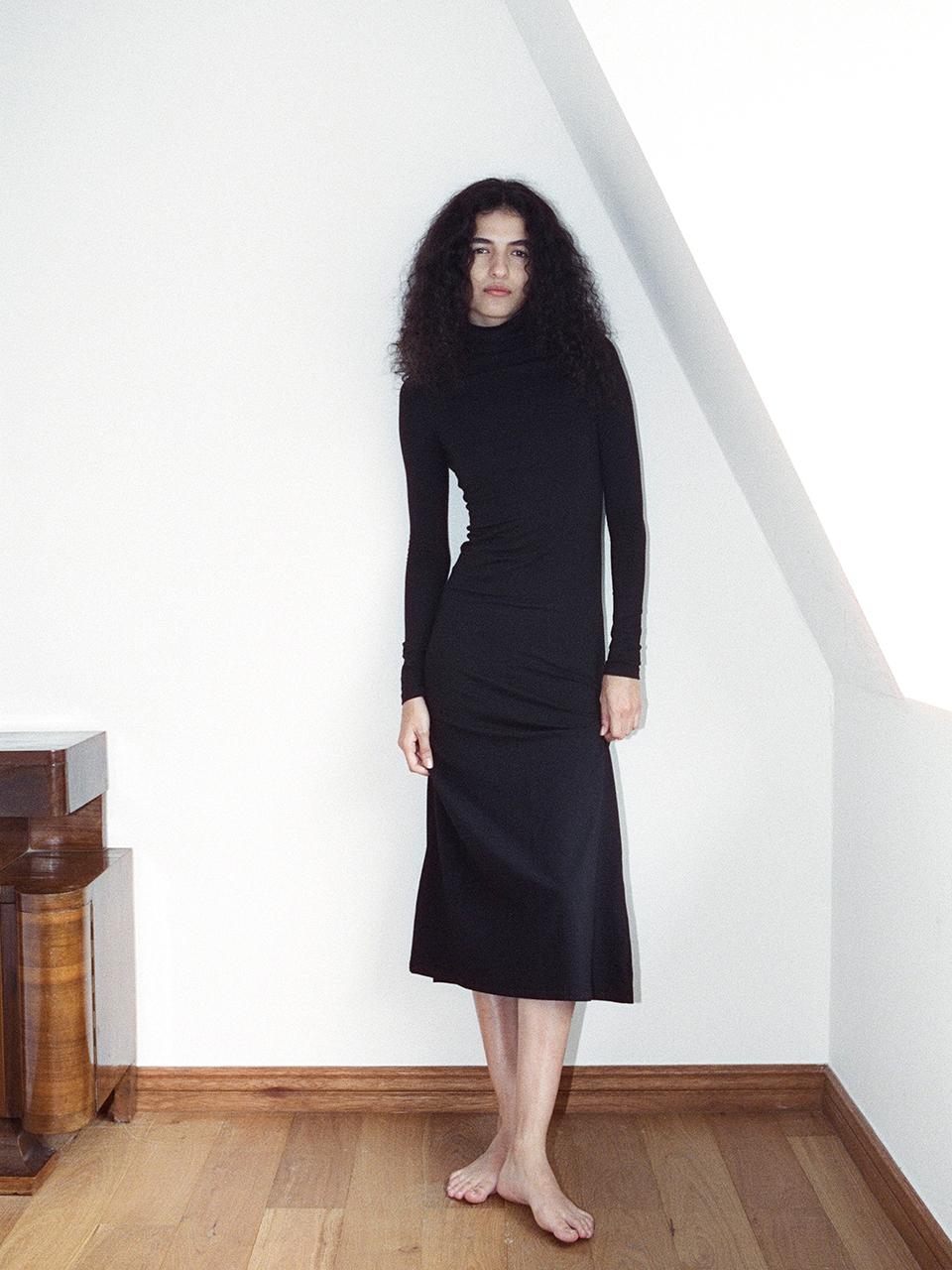 Tocoll Turtle Neck Long Dress - Black