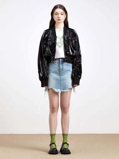 toinq Glossy Cropped Wind Jacket
