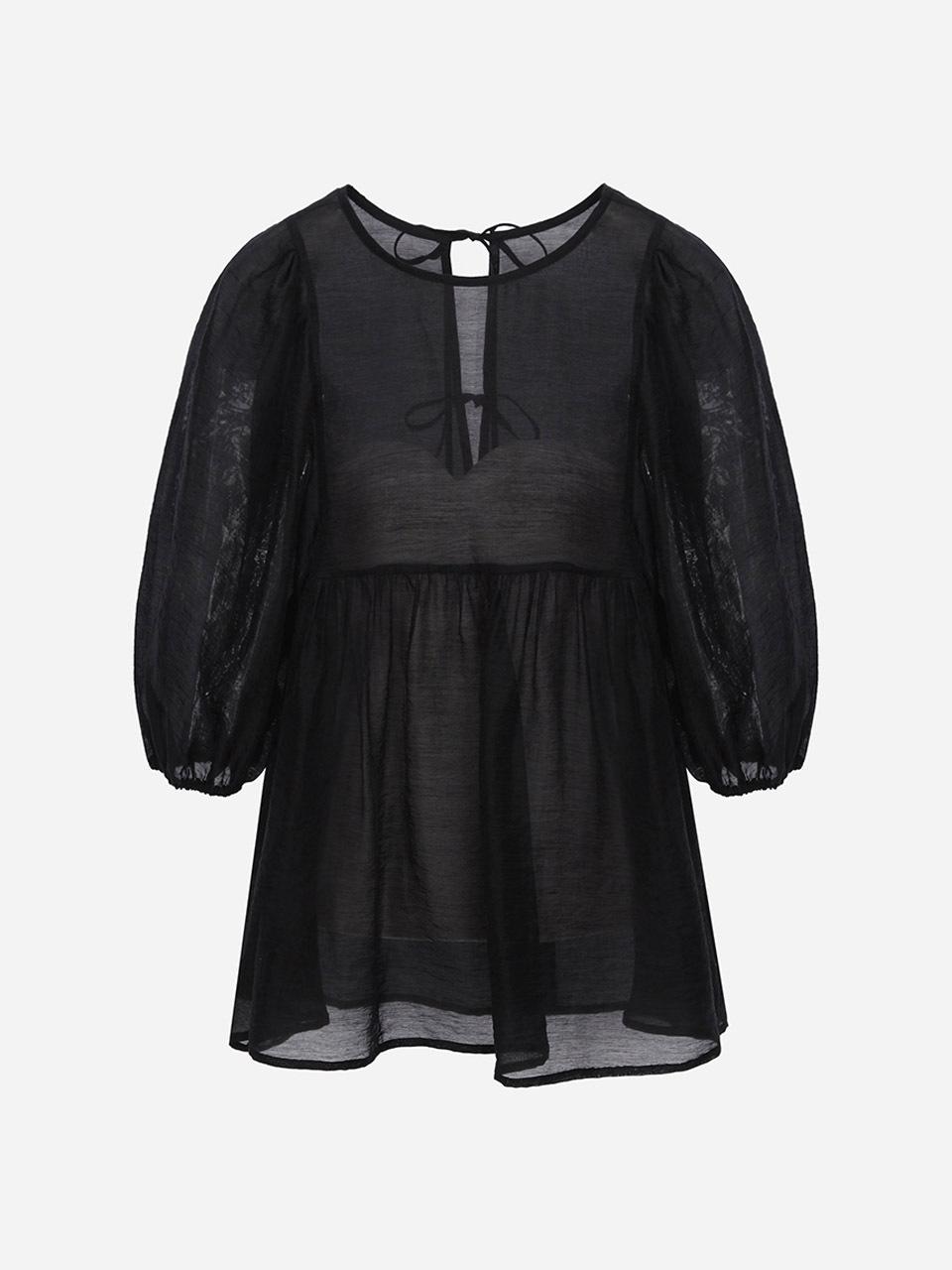 toinq Sleeve Tuck Loose Fit Blouse