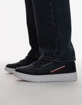 Tommy Hilfiger Tommy Hilfiger Basket core sneakers with stripe logo in navy