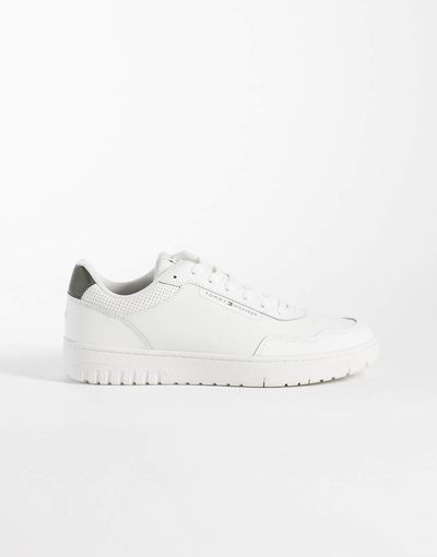 Tommy Hilfiger Tommy Hilfiger basket leather sneakers in white