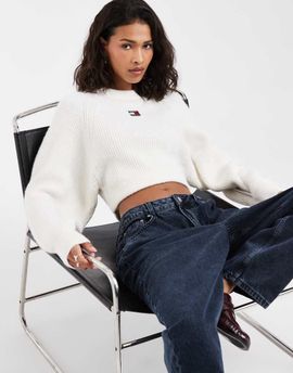 Tommy Jeans Tommy Jeans badge logo cropped sweater in white