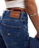 Tommy Jeans Tommy Jeans Betsy mid rise straight jeans in dark wash-Blue - 2