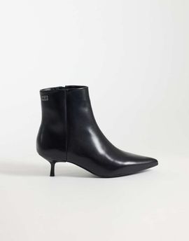 Tommy Jeans Tommy Jeans Camelia premium leather heeled boots with pointed toe in black