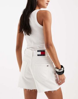 Tommy Jeans Tommy Jeans denim mom shorts in white
