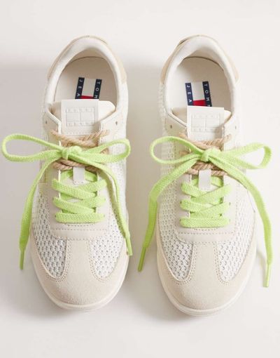 Tommy Jeans Tommy Jeans low profile runner sneakers in ivory-White