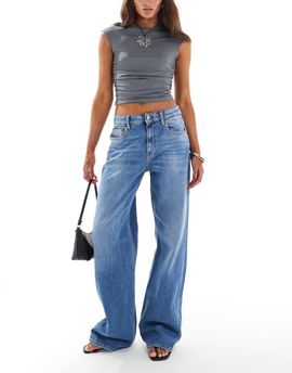 Tommy Jeans Tommy Jeans Mia mid rise relaxed straight jeans in mid wash-Blue