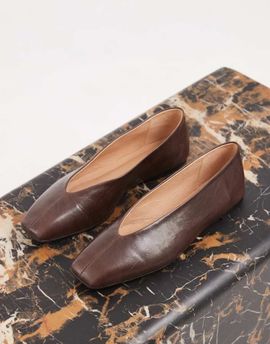 Tony Bianco Tony Bianco Brash square toe ballet flats in chocolate vintage leather-Brown