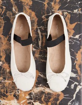 Tony Bianco Tony Bianco Caspian ballet flats in white leather