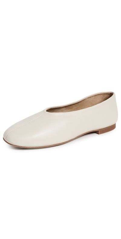 Tony Bianco Tony Bianco Cuba Flats Dove Nappa
