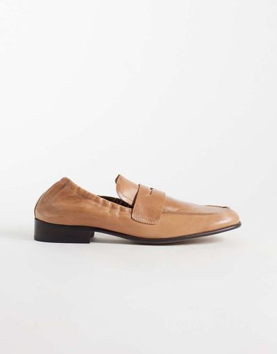 Tony Bianco Tony Bianco Gloria square toe loafers in tan vintage leather-Brown