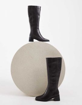 Tony Bianco Tony Bianco Raye block heel knee boots in brown leather