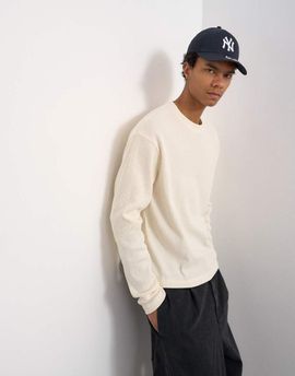 Topman Topman cropped fit long sleeve heavyweight waffle T-shirt in ecru-White