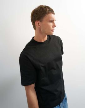 Topman Topman relaxed fit crop T-shirt in black