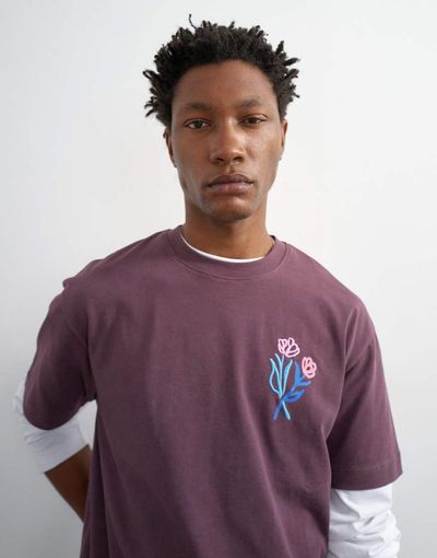Topman Topman relaxed fit t-shirt with front and black floral embroidery in purple