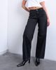Topshop Hourglass Topshop Hourglass Cinch relaxed jeans in washed black - 2