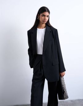 Topshop Topshop 2 button relaxed fit blazer in black
