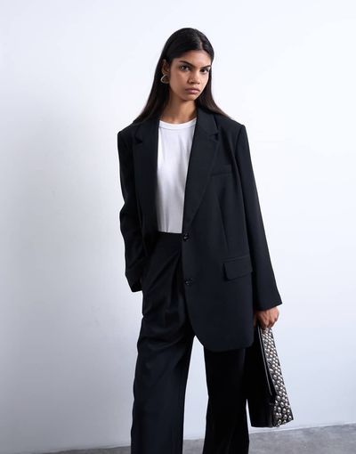 Topshop Topshop 2 button relaxed fit blazer in black
