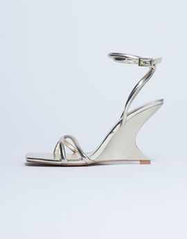 Topshop Topshop Alexa wedge heeled mules in gold
