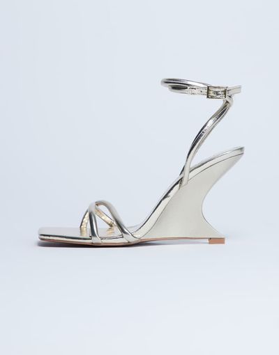 Topshop Topshop Alexa wedge heeled mules in gold