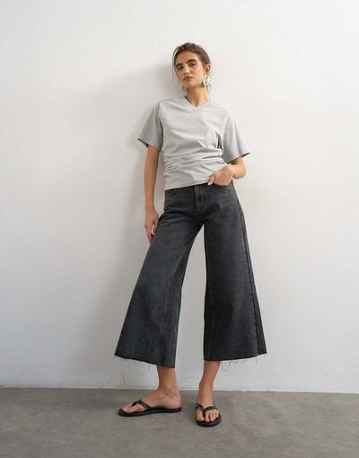 Topshop Topshop awkward crop jeans in washed black