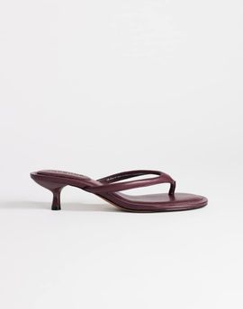 Topshop Topshop Axel toe thong mid heel sandals in aubergine-Red