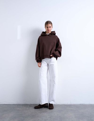 Topshop Topshop Barrel mid rise jeans in white