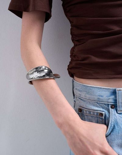 Topshop Topshop Bianca chunky twisted bracelet in silver tone