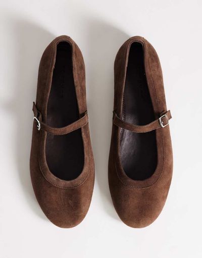 Topshop Topshop Billy real suede ballet flats with buckle in chocolate-Brown