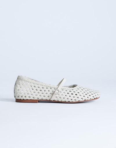 Topshop Topshop Bobbi leather woven ballet flats in buttermilk-Yellow