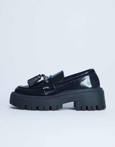 Topshop Topshop Cameron tassel loafers with cleated soles in black