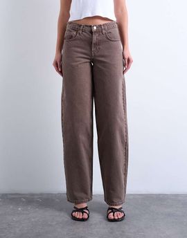 Topshop Topshop Cinch low rise relaxed jeans in otter-Brown