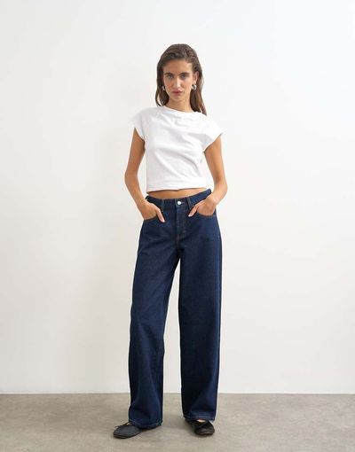 Topshop Topshop Cinch low rise relaxed jeans in rinse indigo-Blue