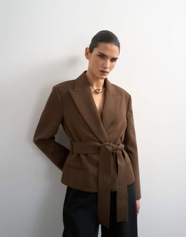 Topshop Topshop cropped belted boxy blazer in chocolate-Neutral
