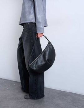 Topshop Topshop Curly medium scoop shoulder bag in black